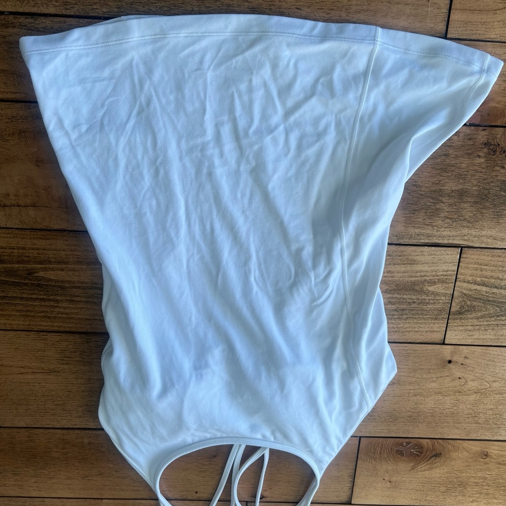 Lululemon White Ebb to street tank top with shelf bra insert